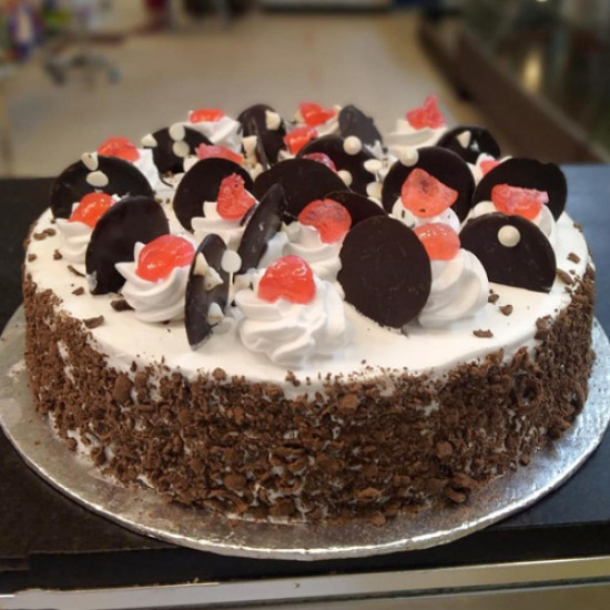 2lbs Black Forest Special Cake from Bakers Inn
