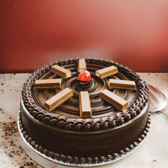 Tehzeeb Bakers Kit kat Cake 2Lbs Tehzeeb Bakers Kit kat Cake 2Lbs