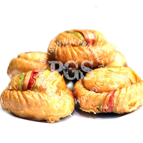 2Kg Malai Khaja From Rehmat - e - Shireen 2Kg Malai Khaja From Rehmat - e - Shireen